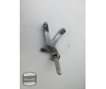 Yamaha FZR600 voetsteun rechtsachter / voetstep / voet steun step schetsplaat / stepje / steuntje